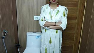 Trying My Stepmother's Delicious Pussy In The Bathroom Full Video