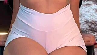 Why not lick this tasty pussy, Rosa Vermelha from Roseredvip?