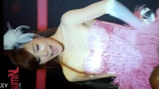 Cumming on Tiffany Lady Marmalade!