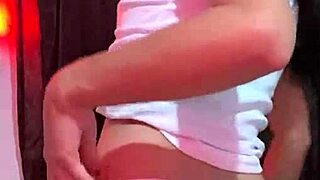 Preview 02- i cummed hot showing my very naughty little 18+ feet this time i was without cumming two days and came out a lot of cum i wanted to this inside your ass