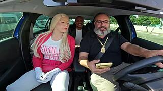 Carona das branquelas com tifanny wilson e latrell e com a participa��o especial de elisa ferraz dando aquela mamada