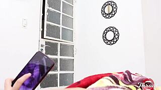 Minha madrasta decidiu me fazer um belo boquete