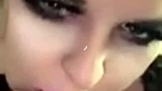 Kandy Kane gives deepthroat blowjob 😘