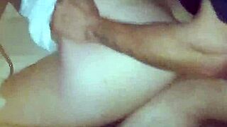 Mostrando pro corno como se come a esposa putinha dele.