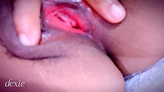 Hot Filipina squirts while masturbating solo!