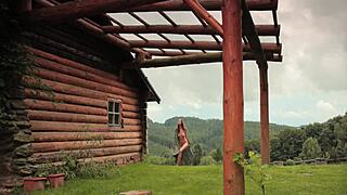 Playgirl Achieves Intense Orgasm in Solo Play!