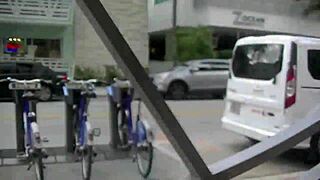 helena price flashes her pussy under that skirt in public, what a thrill! 😏