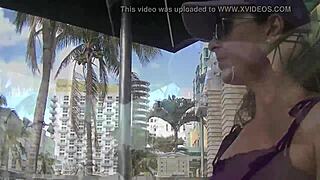 helena price flashes her pussy under that skirt in public, what a thrill! 😏