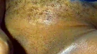 Man makes himself cum