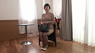 I Filmed My First Time With This Fifty-Year-Old Housewife, Yuka Nagaoka, In A Document Including Cunnilingus, Blowjob, And Creampie