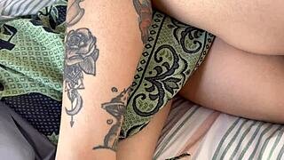 sus madrastras se dejan tocar la panocha