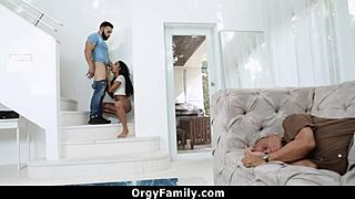 Stepdaughter rips cock and sucks it