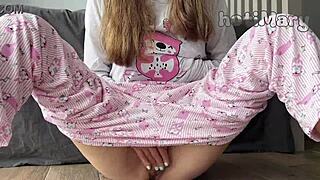 Squirting Closeup Petite Asian Babe Masturbating!