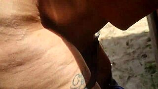 me pegou no flagra e ganhou uma mamada gostosa, quer ver?