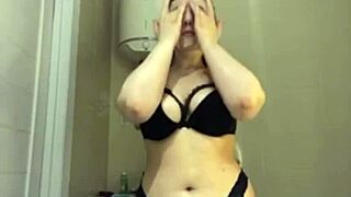 Curvy bbw girl fucks intensely in hot homemade session.