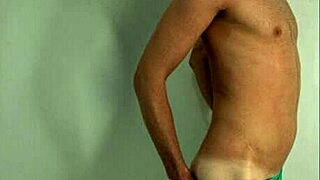 Booty bitch in leggings at the beach