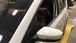 Fui Trocar Óleo do Carro e Acabei Pagando com a Buceta Fazer o Que Toda Hora Sem Parar