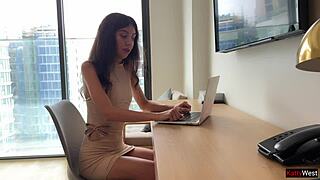 girl complains about noisy neighbor and gets involved