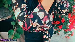 Sex for cash offering money to big ass women on street