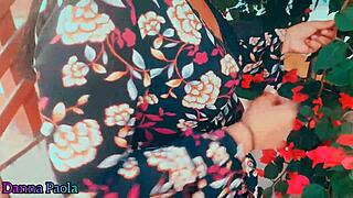 Sex for cash offering money to big ass women on street