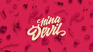 Hot camgirl shares webcam sex with you 😏