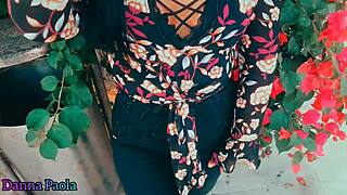 Sex for cash offering money to big ass women on street