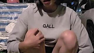 Shemale Ting Xuan Surprises With Outdoor Peeing Scene