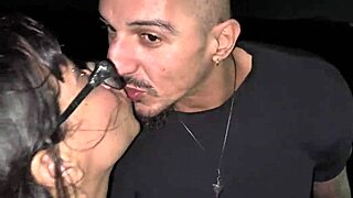 Morena safada flaunts her pussy at arpoador in ipanema with everyone watching 😉