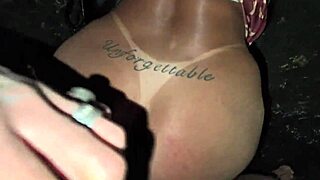 Morena safada flaunts her pussy at arpoador in ipanema with everyone watching 😉