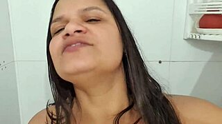 Paty Bumbum Cell Phone Fuck Tease