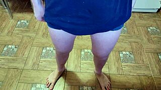 Living room massage turns into huge cock wanking