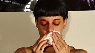 i'm watchin teen girls sneez huge snot in hd fetsh