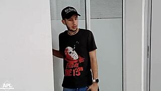 Grabo A Mi Hermanastra Chupandome La Polla Para Hacer El Video Viral Y Vengarse De Su Exnovio Infiel!