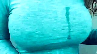 Bimbos have more fun with fingering and masturbation on webcam.