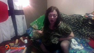 2 naughty amateurs caught on there live cams