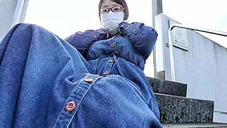 Does this married woman masturbate outdoors for pleasure?