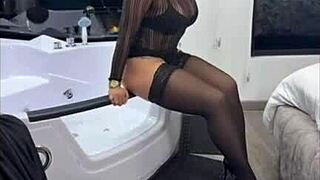 Invited To Fuck Mom And Step Sister On Panecillo