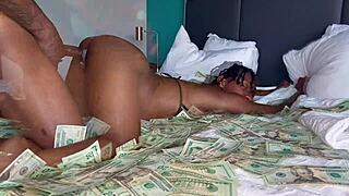 Cream for me baby, fuck me!