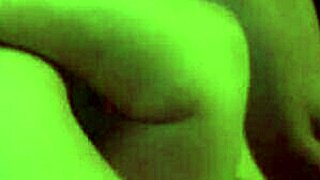 i lick my milf's pussy and she has a real orgasm, it's so juicy