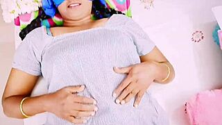 School girl first fucking with telugu dirty talks