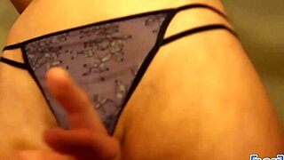 Does Jennifer White know the proper way to drain his cock?