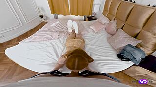 Sweet Angelina: Guilty Dude Apologizes to Hottie