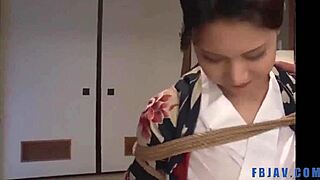 Beautiful Japanese MILF Mirei Is So Cute and Sexy