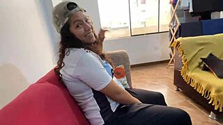 le gane la competencia de videojuegos a mi mejor amiga y tuve que darme sexo oral y anal para celebrar