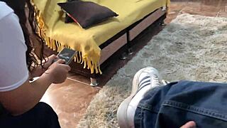 le gane la competencia de videojuegos a mi mejor amiga y tuve que darme sexo oral y anal para celebrar