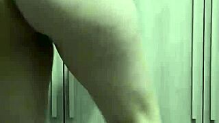 Latina Rebolando in Lingerie with Big Ass and Tits