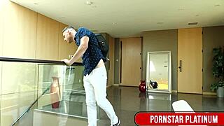 billy boston gives raw love to sara st clair's cunt in detailed action