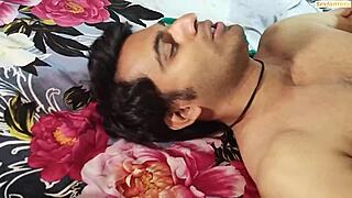 milf lady diya seduces home servant jhonty?