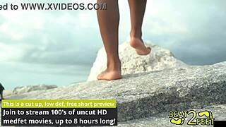 giggles feet get sandy at the beach on beat2feet - reup