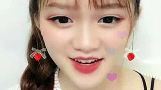 Cute Korean Girl's Live Stream on Uplive